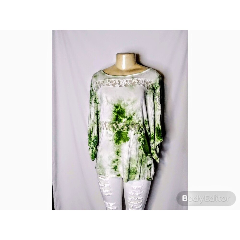 Green And White Top M